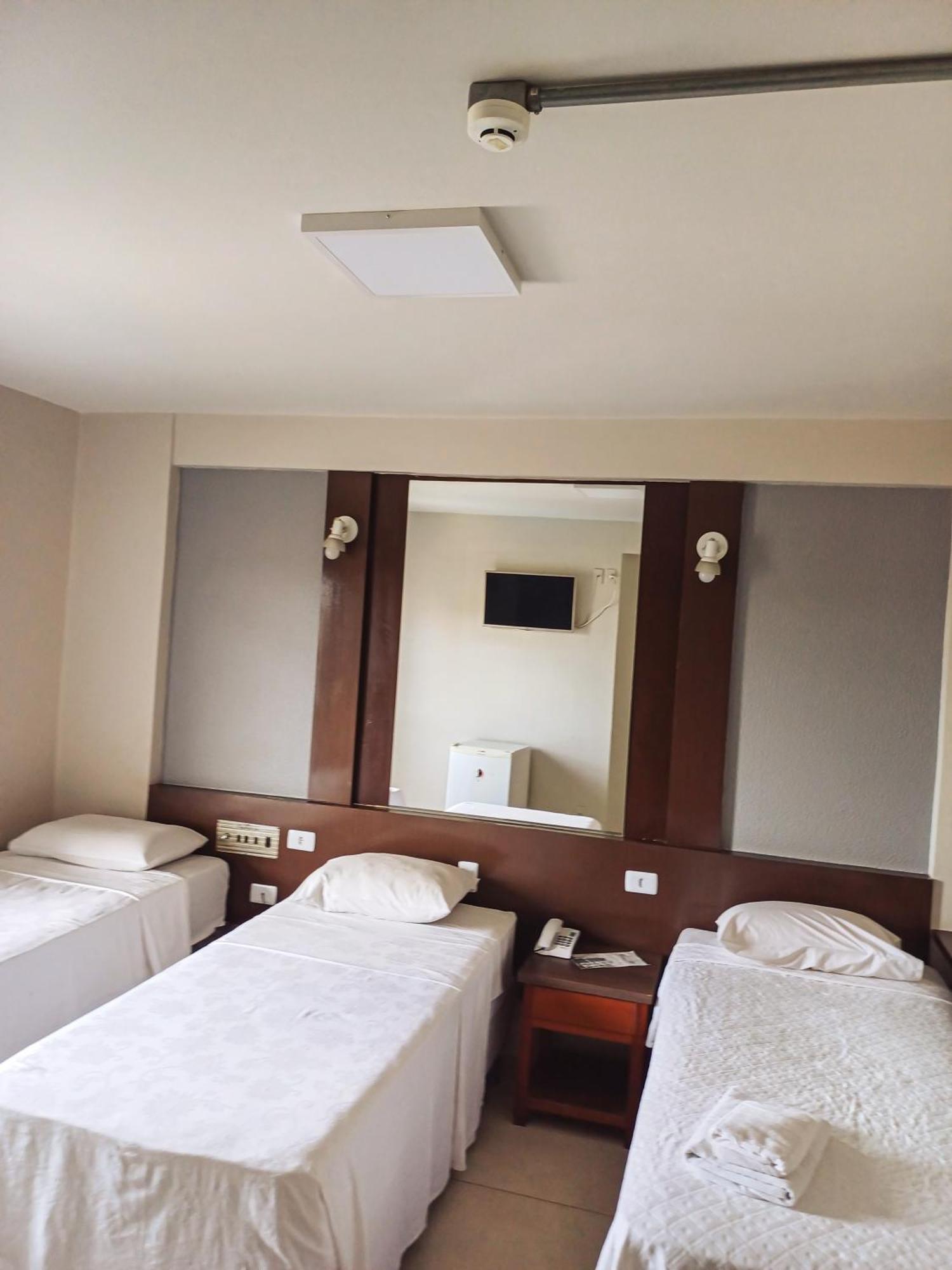 Mineiros Piloes Palace Hotel מראה חיצוני תמונה