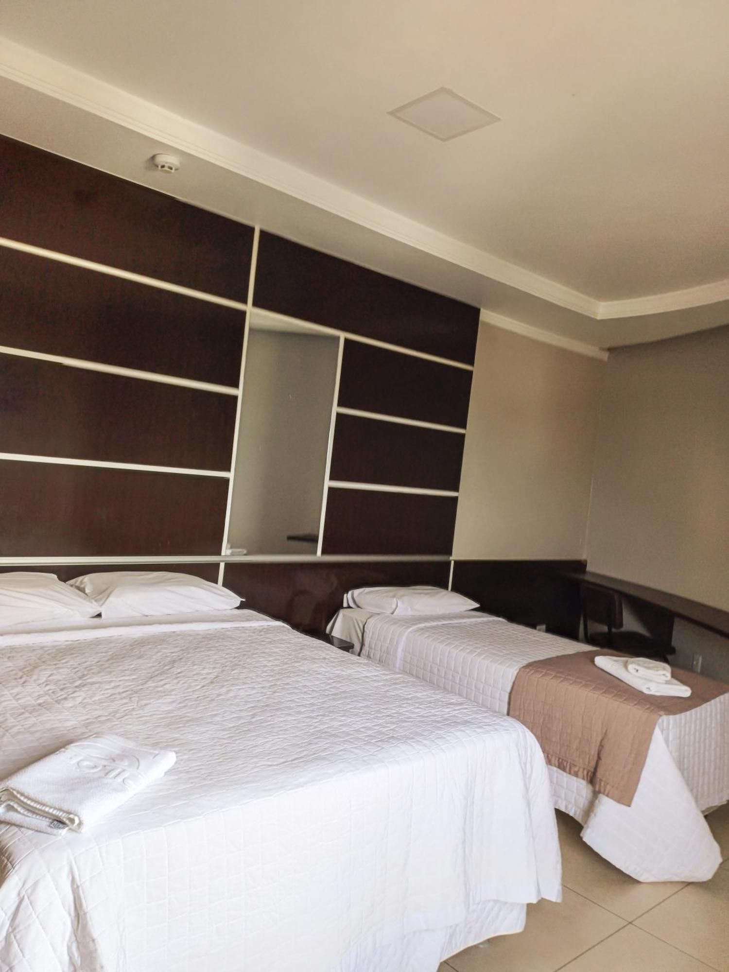 Mineiros Piloes Palace Hotel מראה חיצוני תמונה