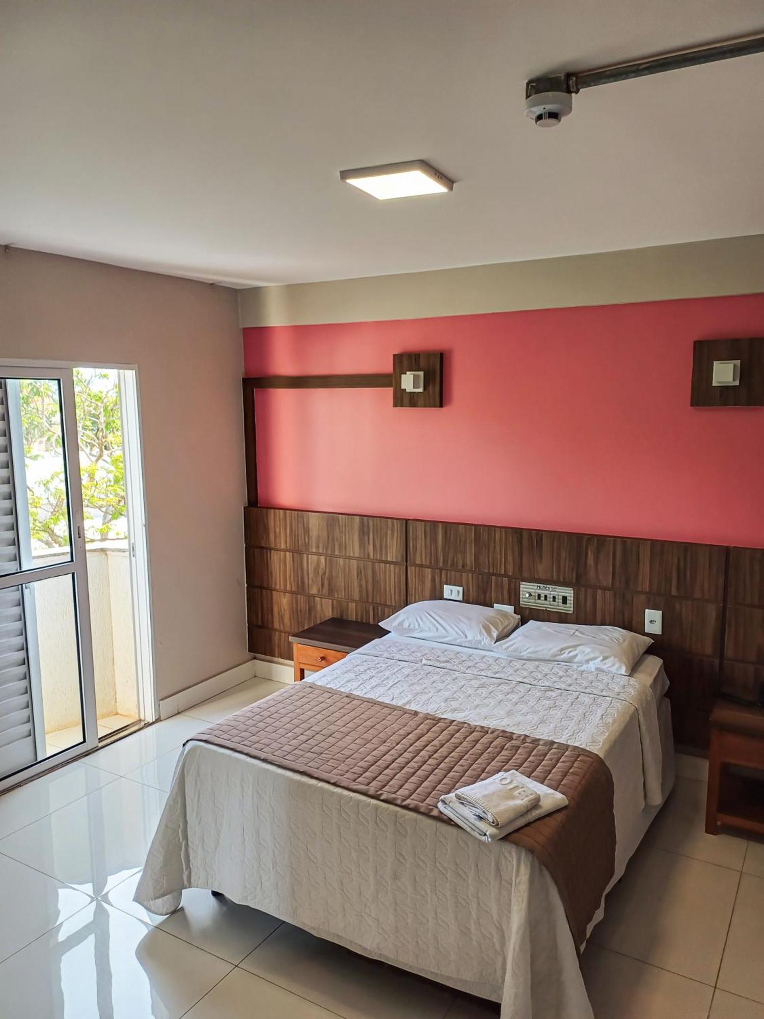 Mineiros Piloes Palace Hotel מראה חיצוני תמונה