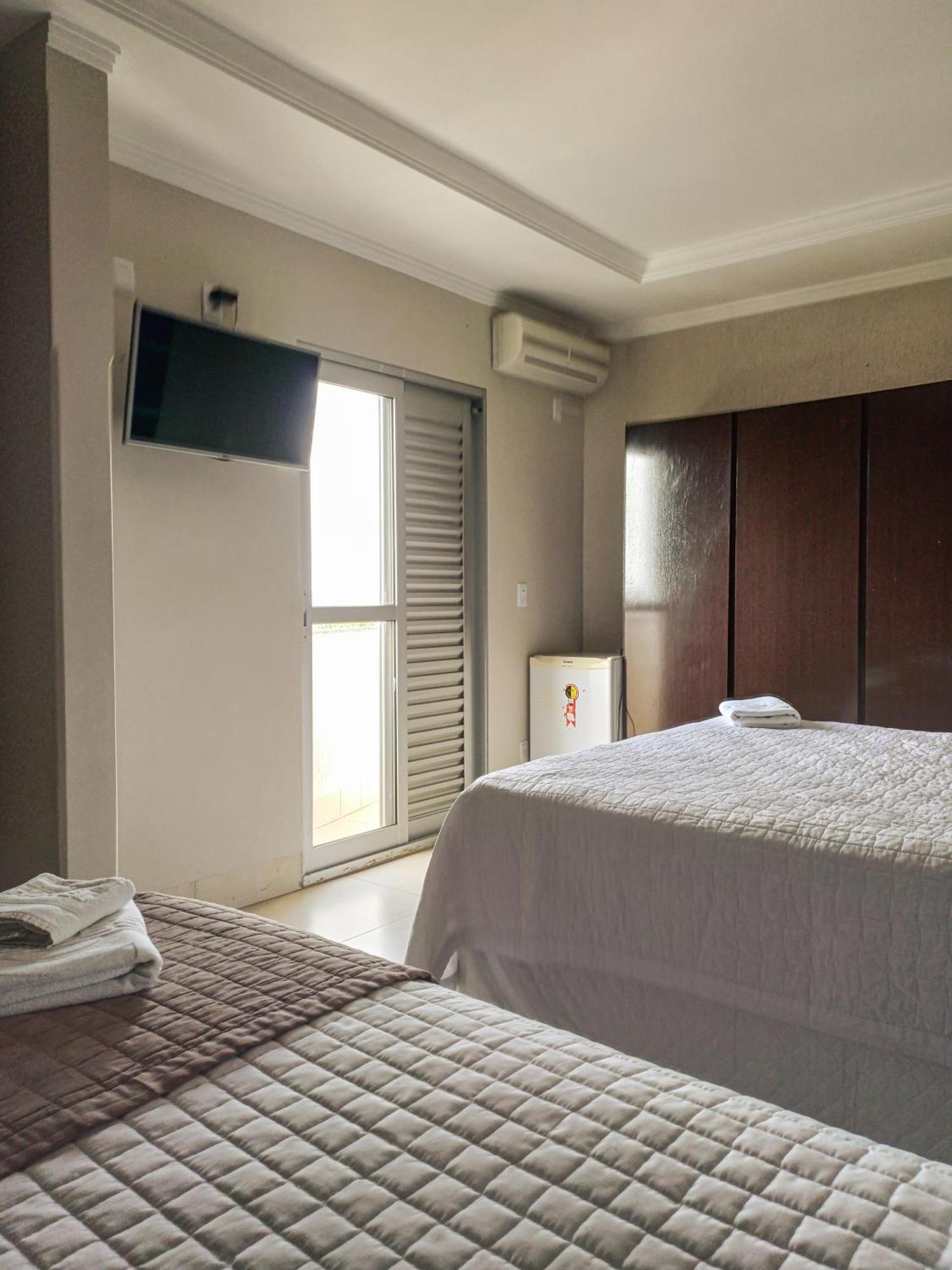 Mineiros Piloes Palace Hotel מראה חיצוני תמונה